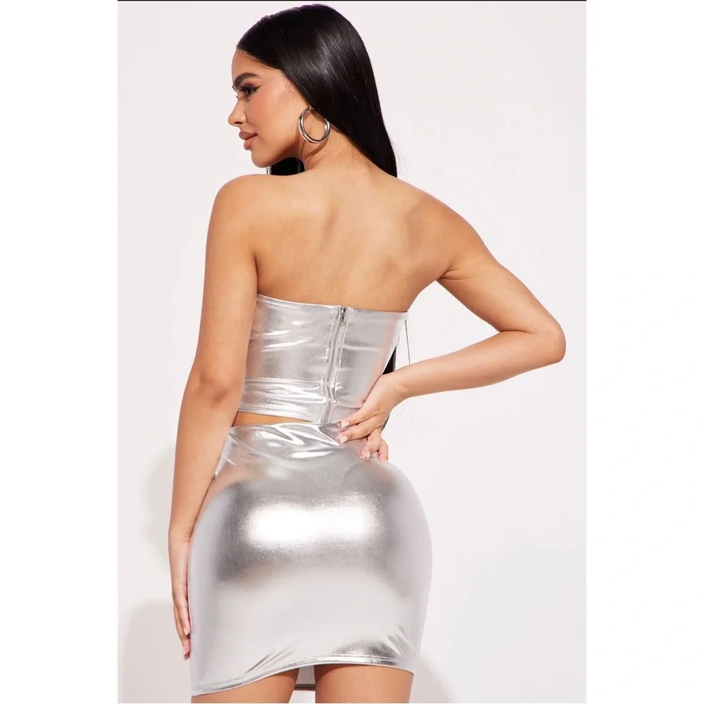 ✨METALLIC SET✨ - Picture 3 of 5